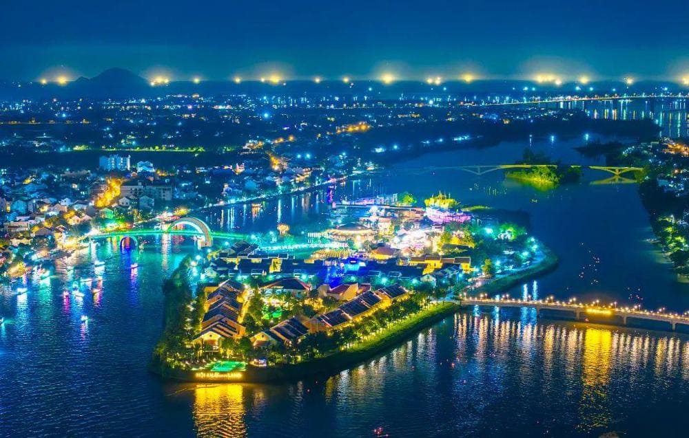 Ngoài các tiểu khu check-in theo chủ đề, trải nghiệm xem show diễn Ký Ức Hội An là hoạt động không thể bỏ lỡ khi đến đây (Nguồn: Hoi An Memories Resort & Spa)